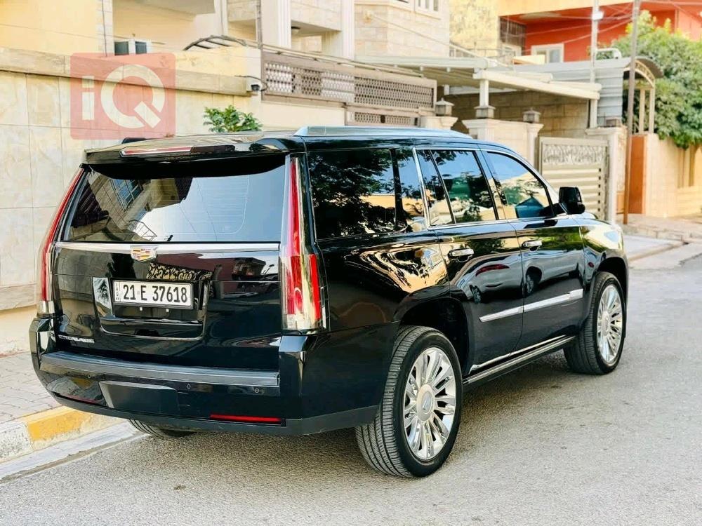 كاديلاك اسكاليد